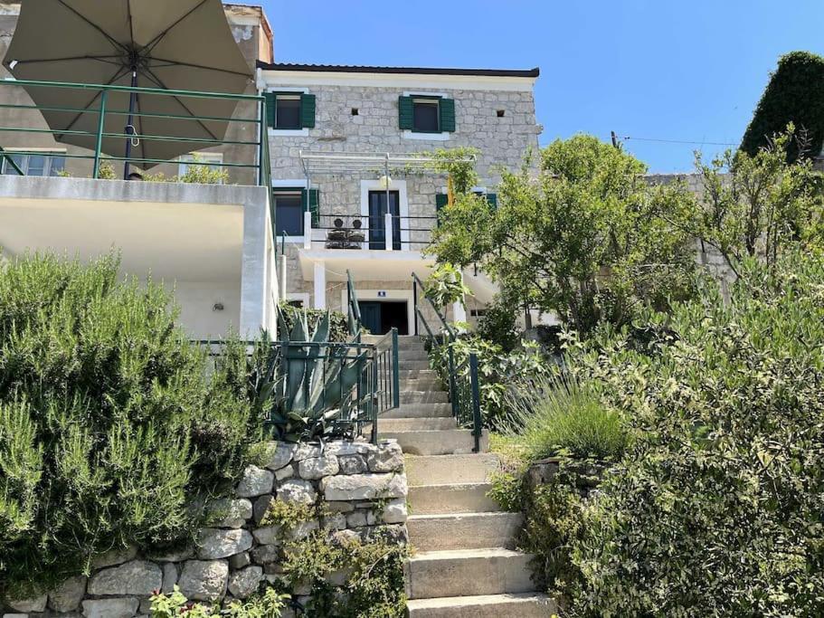 Holiday Home Aria Подгора Екстериор снимка