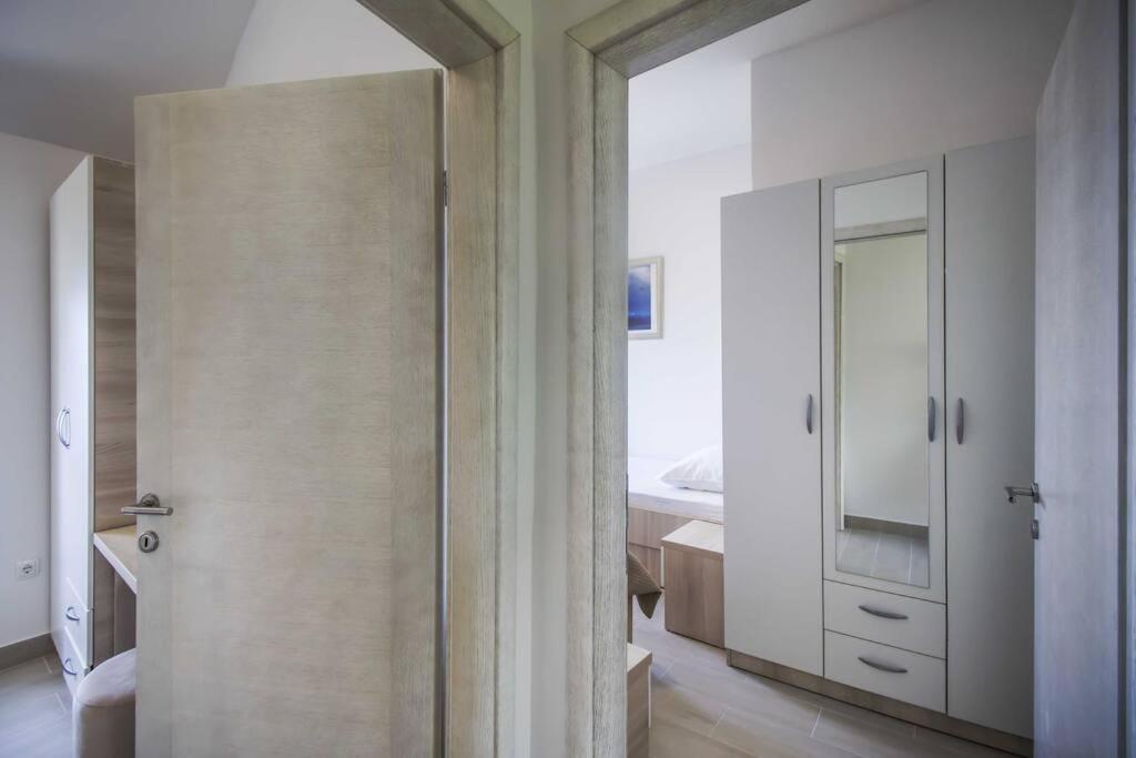 Holiday Home Aria Подгора Екстериор снимка