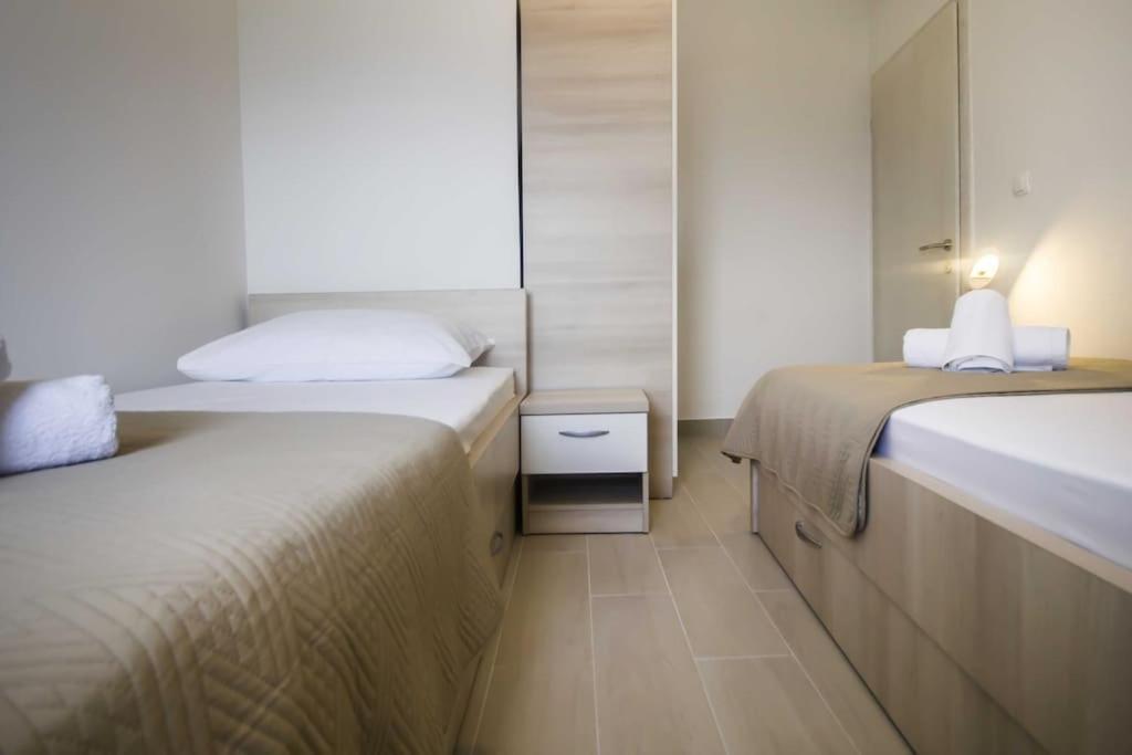 Holiday Home Aria Подгора Екстериор снимка