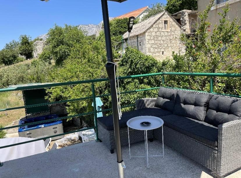 Holiday Home Aria Подгора Екстериор снимка